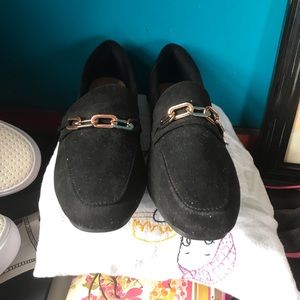 Ladies size 7 casual shoes